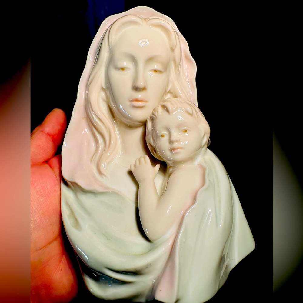 Porcelain Madonna And Child , The Valencia Collection ~ 1984, Roman Japan